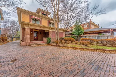11 S Idlewild St, Memphis, TN 38104