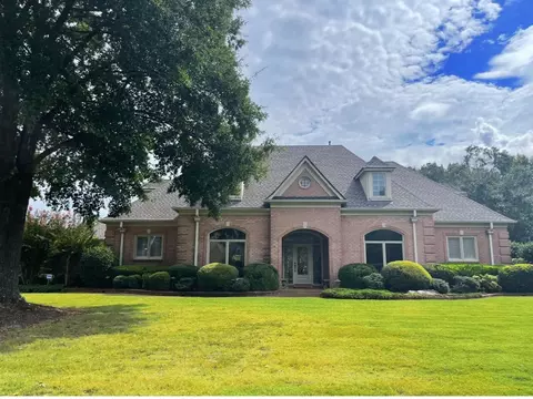 1922 Grovecrest Rd, Germantown, TN 38139