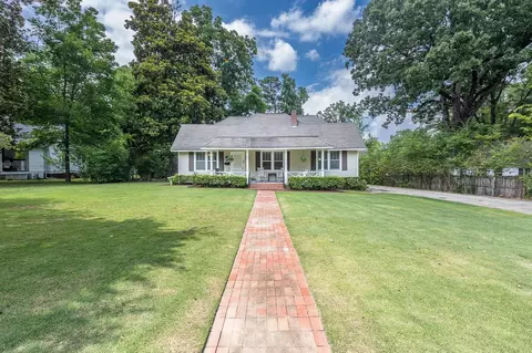 328 N Rowlett St, Collierville, TN 38017
