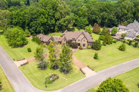 20 Huntleigh Dr, Arlington, TN 38002
