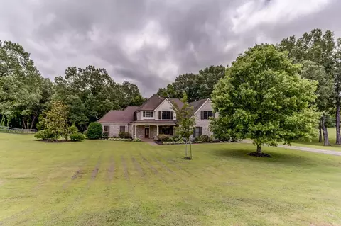 290 Alisha Dr, Rossville, TN 38066