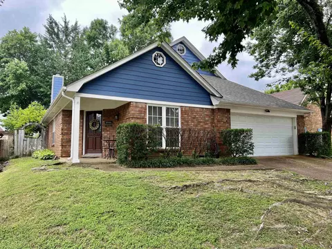 7429 Gingerhill Ln, Bartlett, TN 38133