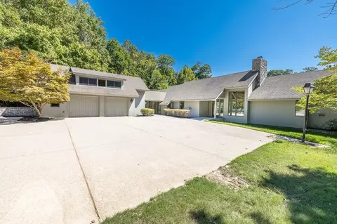 6195 Boskey Dr, Millington, TN 38053