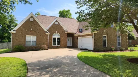 37 Taylor St, Munford, TN 38058
