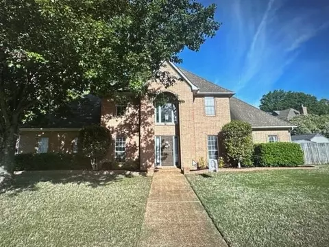 1065 Sweetie Dr, Collierville, TN 38017