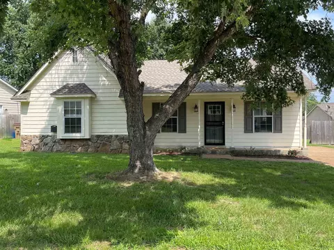 4625 Crestfield Rd, Millington, TN 38053