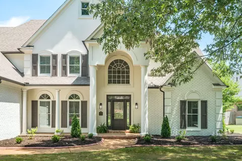 678 Port Natchez Cv W, Collierville, TN 38017