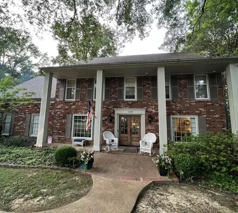 1330 Fox Grape Cv, Germantown, TN 38138