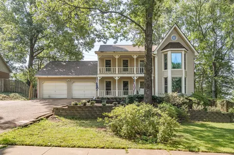 132 S Walnut Bend Dr, Memphis, TN 38018