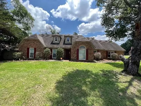 7211 Germantown Trl, Memphis, TN 38125