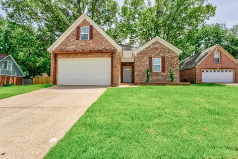 2620 Country Glade Dr, Cordova, TN 38016