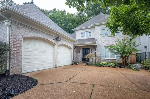 1077 Humphrey Oaks Cir, Memphis, TN 38120