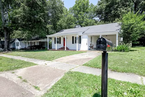 320 E Sherrod Ave, Covington, TN 38019 photo 4