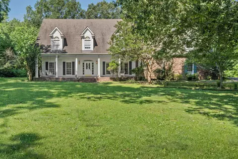 6051 Chester St, Arlington, TN 38002