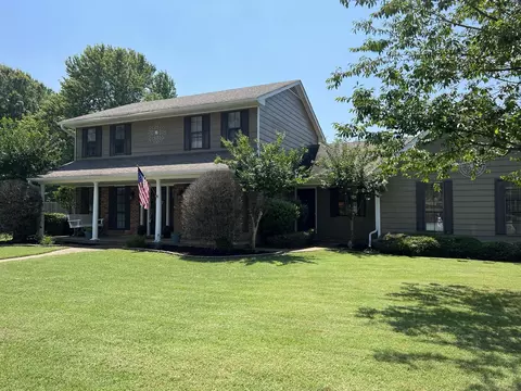 685 Forestdale St, Collierville, TN 38017