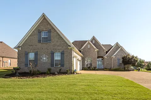 12868 Arbor Dr, Olive Branch, MS 38654