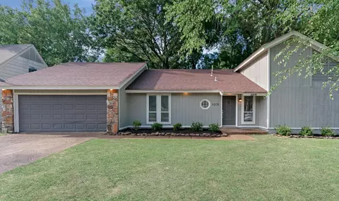 6976 Shadow Oaks Dr, Memphis, TN 38125