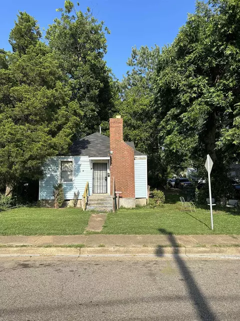 916 Semmes St, Memphis, TN 38111