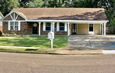 6851 Sycamore Hill Dr, Bartlett, TN 38135
