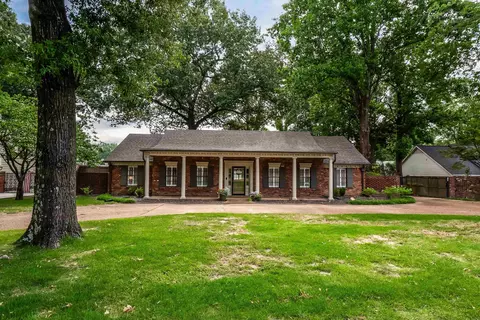 334 Perkins Ext, Memphis, TN 38117