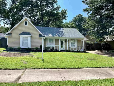 2707 Lakeside Dr, Memphis, TN 38133