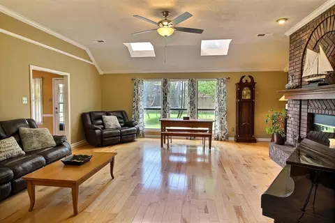 305 Red Wolf Dr, Collierville, TN 38017 photo 4