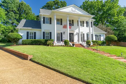 2542 Hollyhock Cv, Germantown, TN 38138