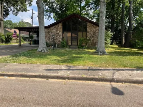 7940 Newport Blvd, Millington, TN 38053