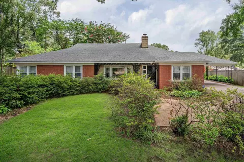 3374 Walnut Grove Rd, Memphis, TN 38111