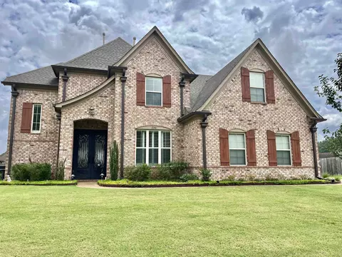 230 Huntington Dr, Rossville, TN 38066