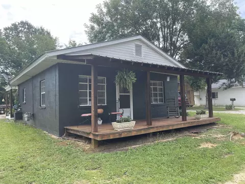 580 Cravens Dr, Savannah, TN 38372