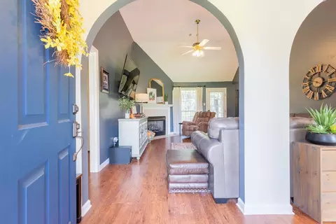 219 Heather Ln, Drummonds, TN 38023 photo 4
