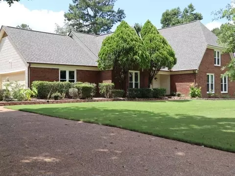 9149 Fox Ridge Rd, Germantown, TN 38139