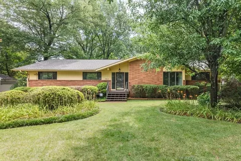 86 Poinciana Rd, Memphis, TN 38120