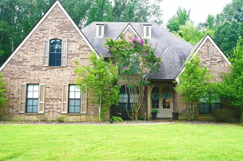 8165 Hunters Meadow Ln, Arlington, TN 38002