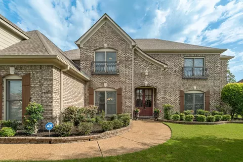 450 E Tuscumbia Cv E, Collierville, TN 38017