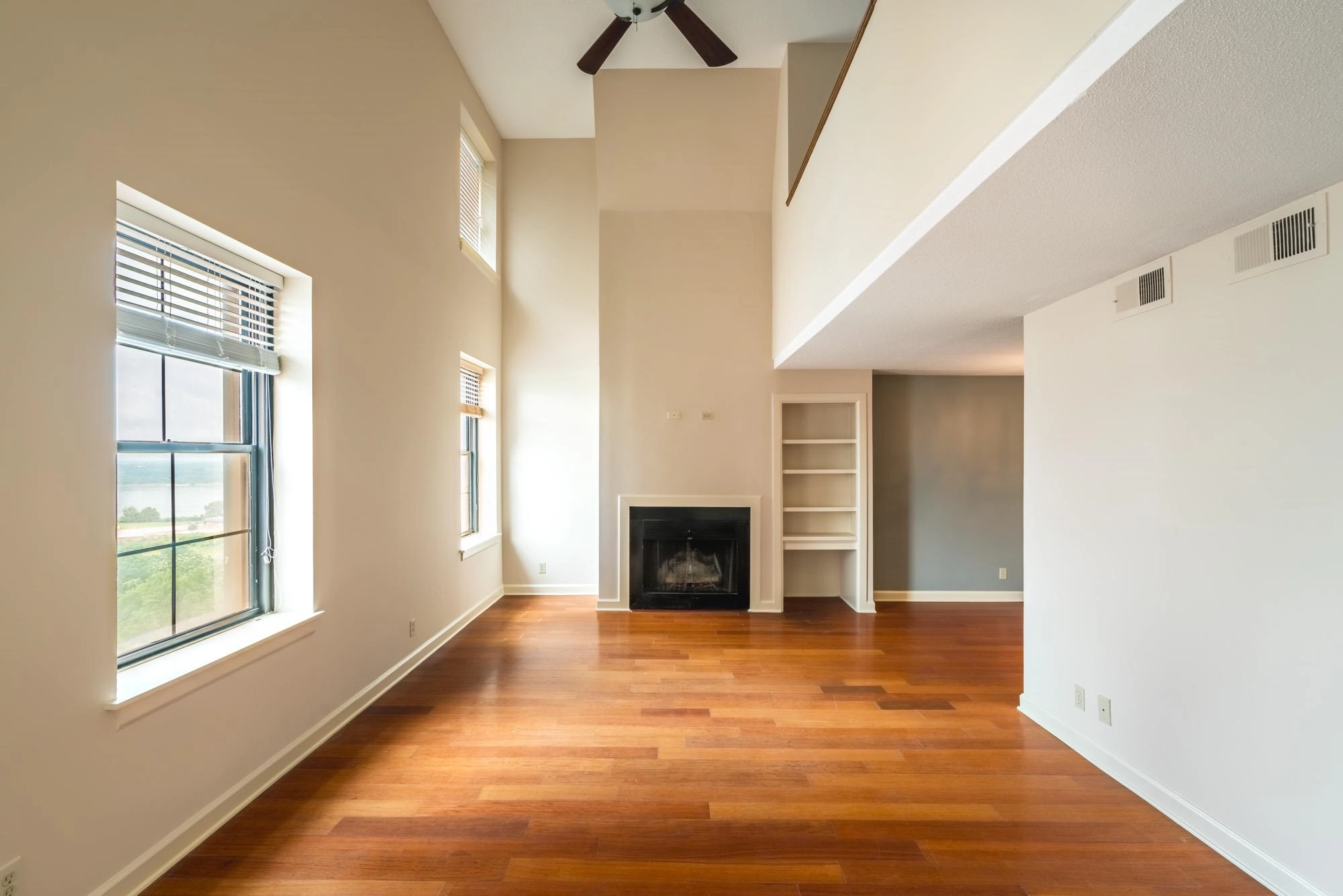 109 N MAIN ST Unit 1607  