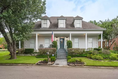 2470 Eagleridge Ln, Cordova, TN 38016