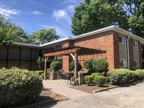 220 S Mclean Blvd #7, Memphis, TN 38104