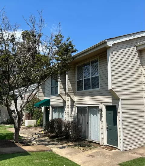 6759 Meadow Oak Pl, Memphis, TN 38120