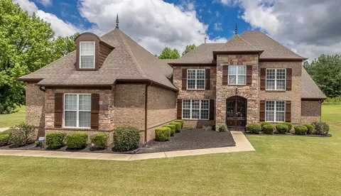 5154 Royston Ln, Memphis, TN 38125