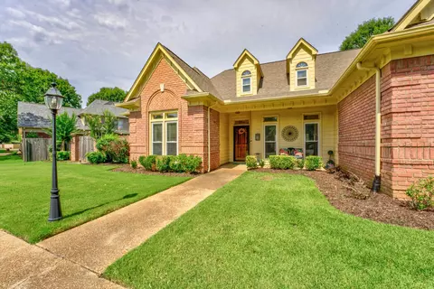 674 Amber Hill Cv, Collierville, TN 38017