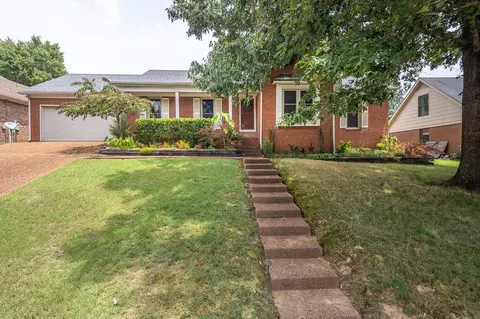 240 Mysen Dr, Cordova, TN 38018