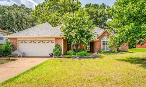 5251 Charlotte Oak Cv, Arlington, TN 38002