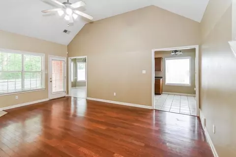 4646 E Ashglen Cir, Collierville, TN 38017 photo 3