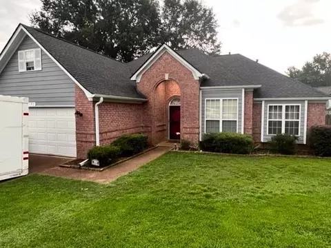 195 Cross Point Dr, Collierville, TN 38017