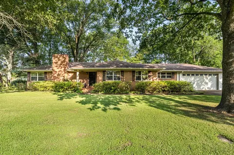 1405 Herring Dr, Covington, TN 38019