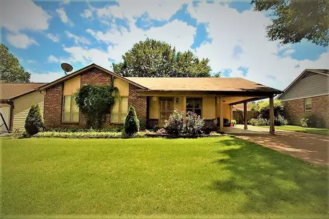 7177 Lawn Ln, Bartlett, TN 38133