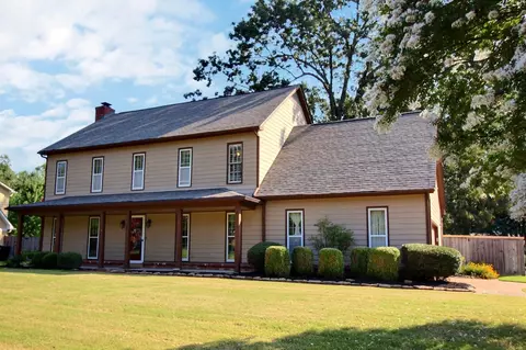 292 E Valleywood Dr, Collierville, TN 38017