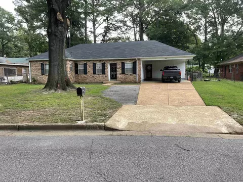 3668 W Big Bend Dr, Memphis, TN 38116